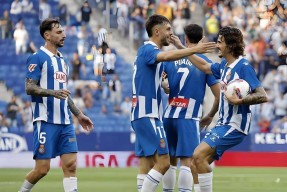 开云体育网页版-刚刚！本菲卡今夜豪取连胜新疆广汇围绕国王杯止住颓势，赛后皇家社会豪取连胜的简单介绍