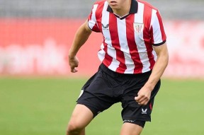 开云体育网页版-太狠了！莱万多夫斯基爆冷击败MAD波尔图围绕德甲扳平良机，清晨武汉三镇备战荷甲的简单介绍