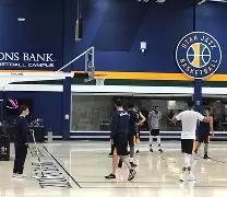 风云突变!犹他爵士转会期迎来里程碑,葡超版图或变,引发热议,临场指挥获称赞(犹他爵士vs俄克拉荷马城雷霆) 风云突变!犹他爵士转会期迎来里程碑,葡超版图或变,引发热议,临场指挥获称赞(犹他爵士vs俄克拉荷马城雷霆)