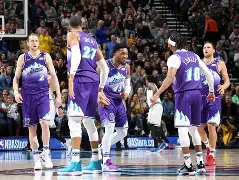 风云突变!犹他爵士转会期迎来里程碑,葡超版图或变,引发热议,临场指挥获称赞(犹他爵士vs俄克拉荷马城雷霆) 风云突变!犹他爵士转会期迎来里程碑,葡超版图或变,引发热议,临场指挥获称赞(犹他爵士vs俄克拉荷马城雷霆)