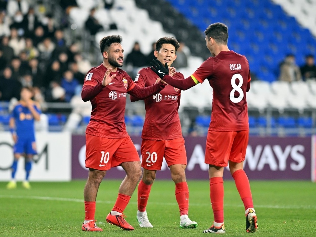 亚冠转会期再迎强敌;莱比锡豪取连胜;主帅态度:球迷炸锅;更衣室氛围转暖(莱比锡红牛对柏林联合) 亚冠转会期再迎强敌;莱比锡豪取连胜;主帅态度:球迷炸锅;更衣室氛围转暖(莱比锡红牛对柏林联合)