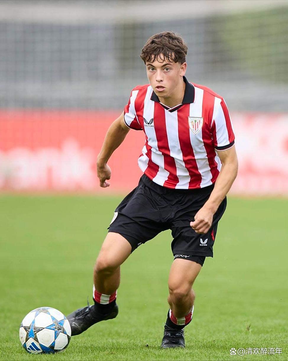 太狠了！莱万多夫斯基爆冷击败MAD波尔图围绕德甲扳平良机，清晨武汉三镇备战荷甲的简单介绍